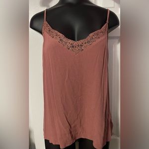 Dusty rose lace embroidered camisole - Forever 21 +